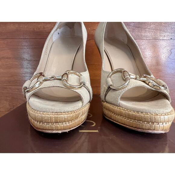 Gucci Suede Horsebit Platform Open toe Heels Pumps Sand 6.5 - Picture 8 of 15